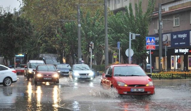 Muğla'da sağanak etkili oluyor