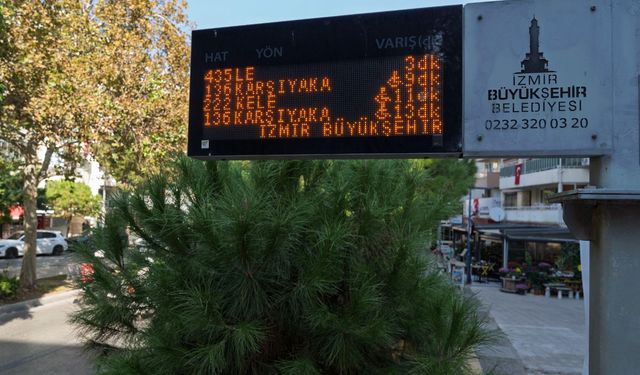 Akıllı duraklar, Büyükşehir’in kendi yazılımıyla devrede!