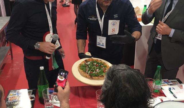 Pizza ustaları İzmir'de yarıştı