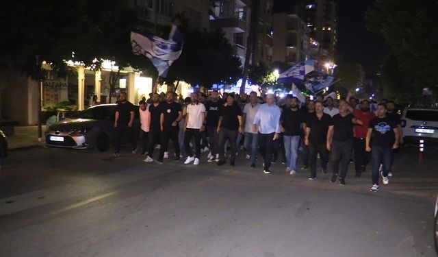 Adana Demirspor taraftarları, yönetimi protesto etti