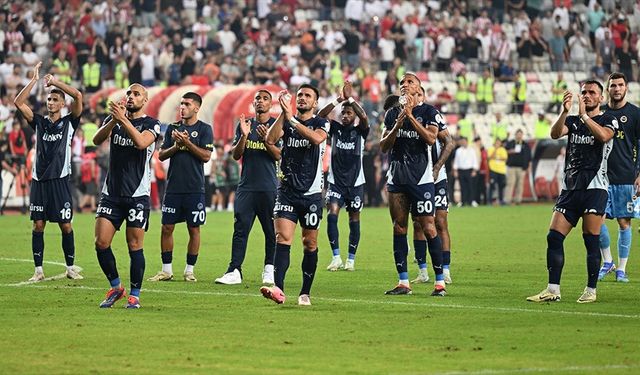 Fenerbahçe, UEFA Avrupa Ligi'nde yarın Manchester United'ı ağırlayacak