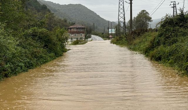 Eğitime bir gün ara verildi