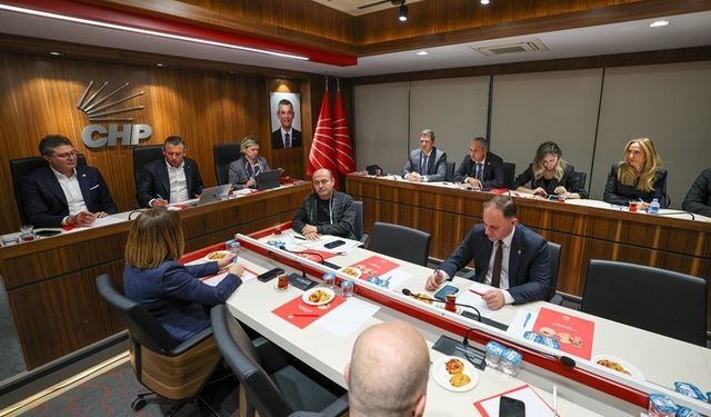 CHP MYK'da 'bakan-gölge bakan görüşmeleri' vurgulandı