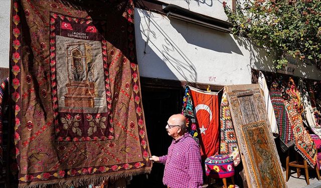 'Cumhuriyet Kilimi' Samanpazarı'nda ziyaretçilerini bekliyor