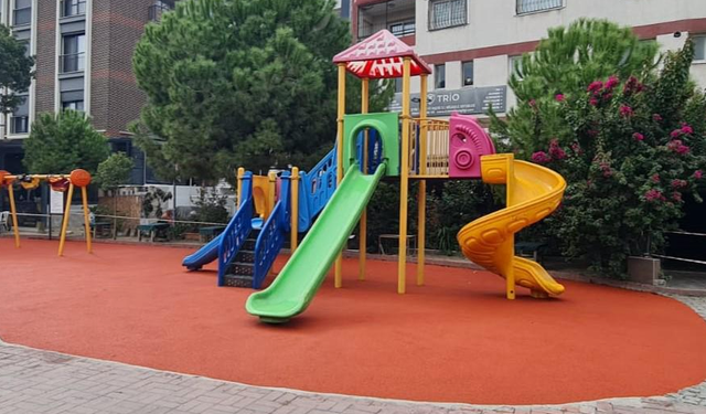 14 ilçede 84 park ve spor alanının zemini yenilendi