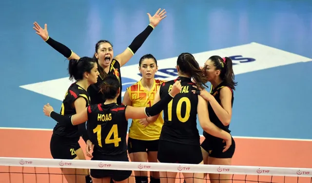 Göztepe ve Karşıyaka voleybolda gurbette