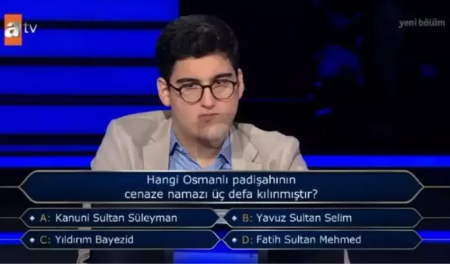 Hangi Osmanlı Padişahının Cenaze Namazı Üç Defa Kılınmıştır?