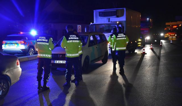 İzmir'de Jandarma Otoyol görevine başladı