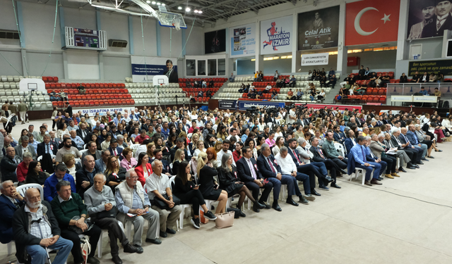 İzmir Barosu'nda Genel Kurulu'nda gündem Anayasa