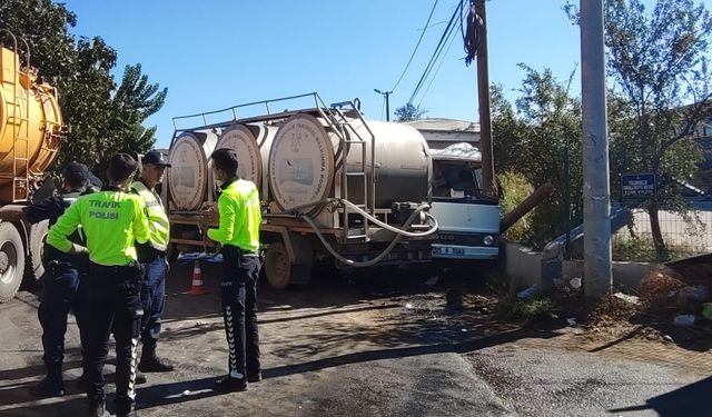 Ödemiş'teki kazada iki kişi yaralandı