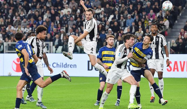 Juventus'a Parma'dan çelme