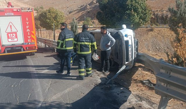 Kontrolden çıkan araç devrildi