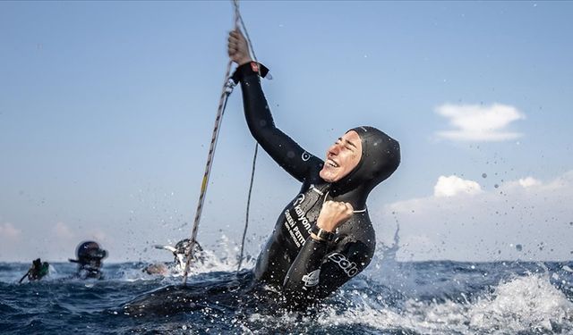 Şahika Ercümen’den tarihi Türkiye rekoru!