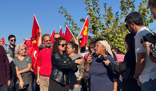 TKP'den tarikat yurduna protesto yürüyüşü: 'Mahallemizde tarikat istemiyoruz!'