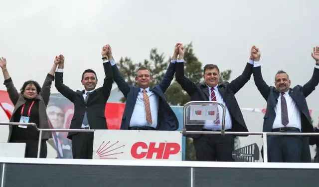 CHP’den Ankara çıkarması: “İzmir Yanında, Özel!” mesajı