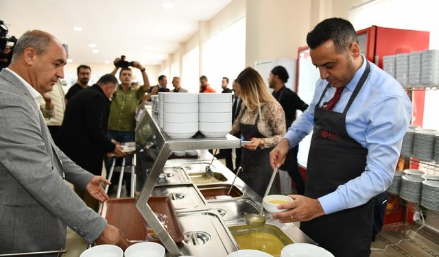 Çiğli Kent Lokantası kapılarını açtı