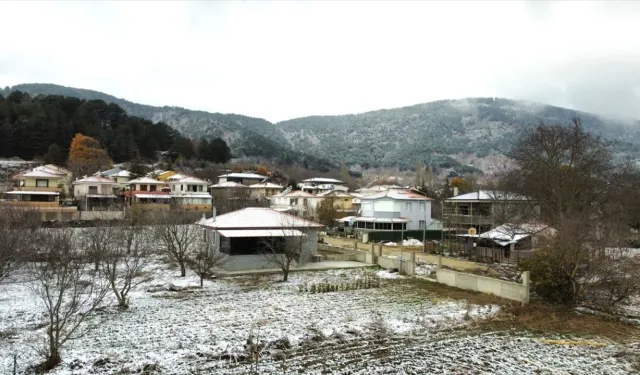 İzmir'in dağları beyaza büründü!