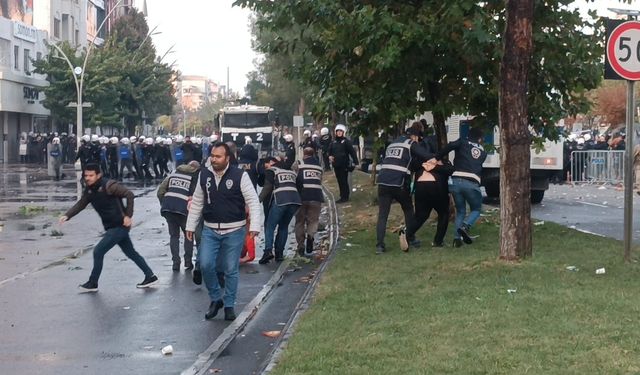 Batman'daki olaylarda altı polis yaralandı