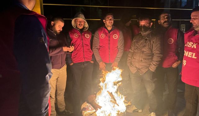 Bayraklı'da belediye emekçileri grevde