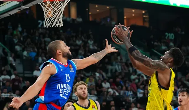 Basketbolda derbi heyecanı! Fenerbahçe Beko-Anadolu Efes maçı saat kaçta oynanacak?