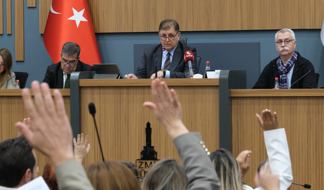 İzBB Meclisi’nde yoğun gündem: Hastane planları, vergi takasları ve ilçe bütçeleri...