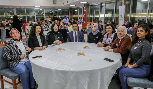 Başkan Önal, “Kadına şiddet insan hakları ihlalidir, asla meşru gösterilemez”