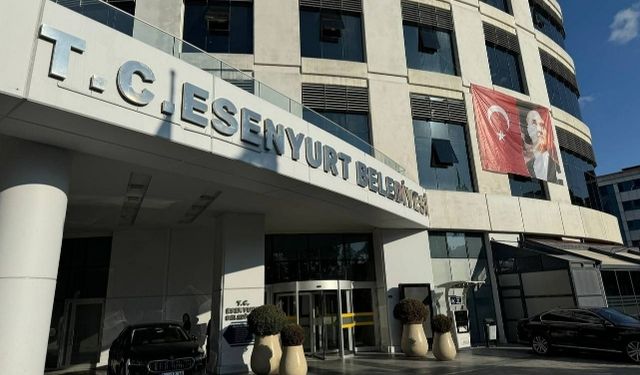 CHP’li vekiller 11 gün sonra kayyım atanan Esenyurt Belediyesi’nde