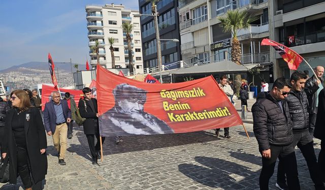 HKP Atatürk’ü 86. yıl dönümünde İzmir’de saygı yürüyüşüyle andı