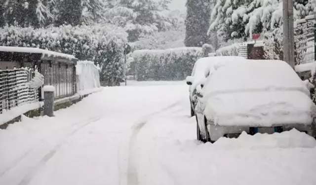 İstanbul'a Kar Yağacak Mı, Ne Zaman? Meteoroloji'den Kar Yağışı Uyarısı!