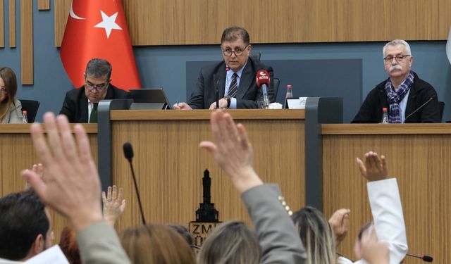 Başkan Tugay: 'Enflasyona İZSU mu neden oluyor?'