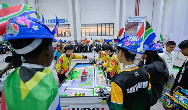 Robot olimpiyatları, genç mucitleri buluşturdu