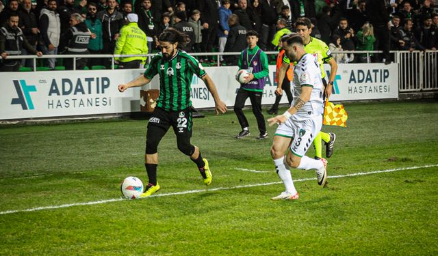 Derbide kazanan Kocaelispor