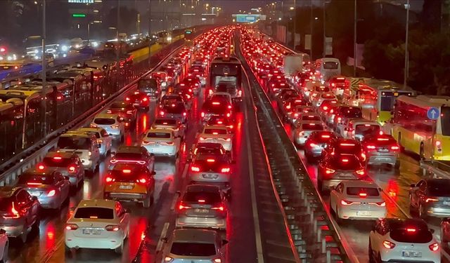 Zorunlu trafik sigortasında verilen süre sona eriyor