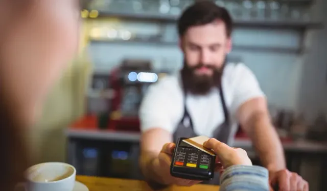 Turizmcilerden 'Günlük yemek ücreti 300 lira olsun' talebi!