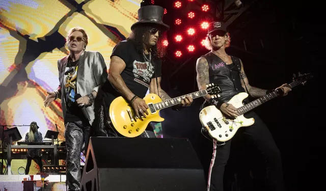 Guns N' Roses 32 Yıl Sonra Türkiye'de: Konser Biletleri Cep Yakıyor!