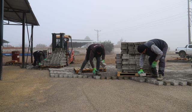 Turgutlu Belediyesi Fen İşleri Müdürlüğü Ekipleri  Çalışmalarını Sürdürüyor