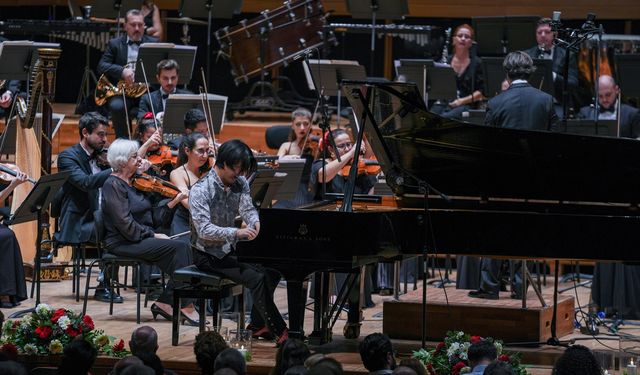 İzmir'de Olten Filarmoni Orkestrasından yeni yıl konseri