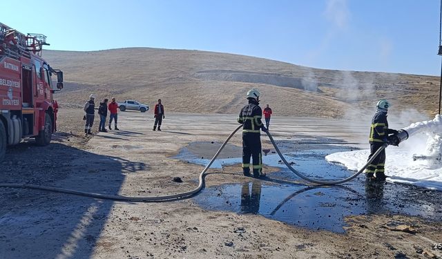 Petrol kuyusunda yangın çıktı