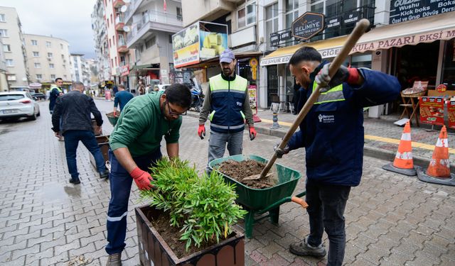 Bornova’da Merkez Pazaryeri’nde trafik sorunu çözülüyor