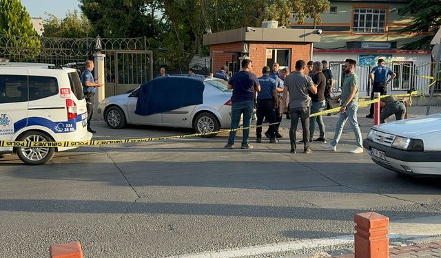 Eşini 30 darbeyle katletmişti... İndirimli hapis verildi