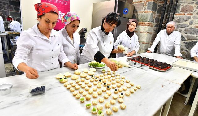 Kursiyer olarak girdikleri Meslek Fabrikası’ndan eğitmen olarak çıktılar