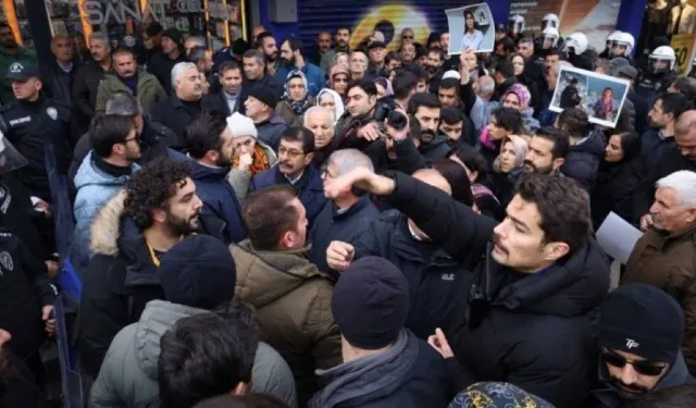 Suriye'de 2 gazetecinin öldürülmesine karşı protesto: 10 gazeteci gözaltına alındı!