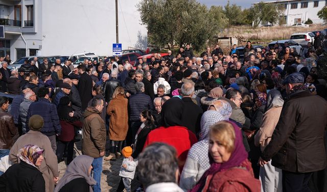 Kartalkaya'daki otel yangınında yaşamını yitiren anne ve kızı Manisa'da son yolculuklarına uğurlandı