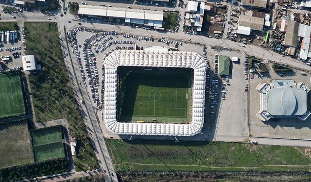 Turgutlu Şehir Stadı'nda ilk maç!