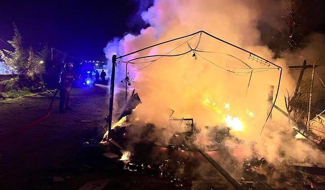 Hatay’da çadır yangını