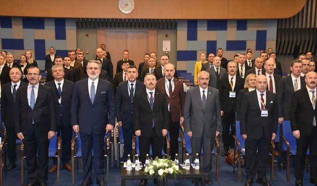 İzmir'de özel güvenliğin dünü, bugünü, yarını konuşuldu