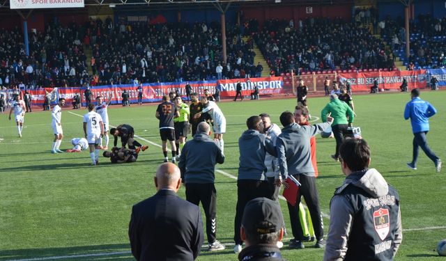 Mardin 1969 Spor - İzmir Çoruhlu Futbol Kulübü: 4-1