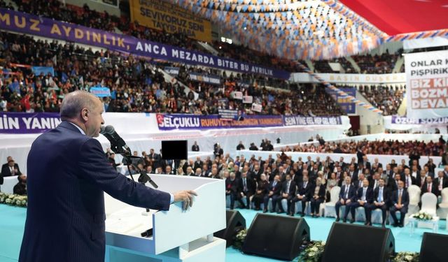 Erdoğan-Özel arasında kırmızı kart polemiği: "Soygun düzeniyle mücadele et"