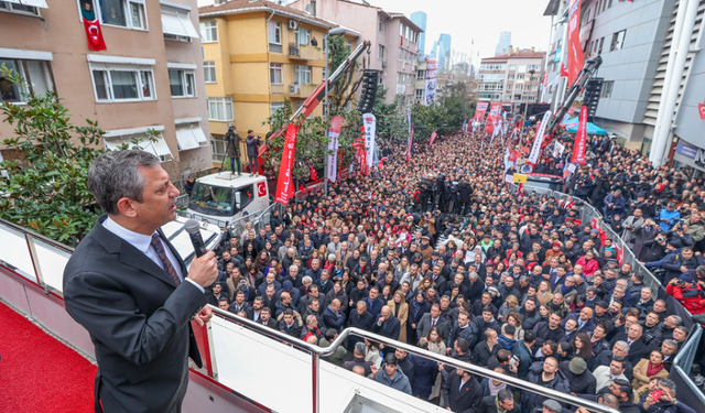 Lider Özel'den Beşiktaş çıkışı: Yargı yoluyla girmeye çalışıyorlar