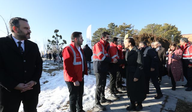 Başkan Ceritoğlu Sengel, Van’da AKOM açılışına katıldı